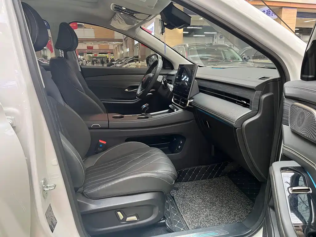 Jetour X90 C-DM 2025 — фото 16