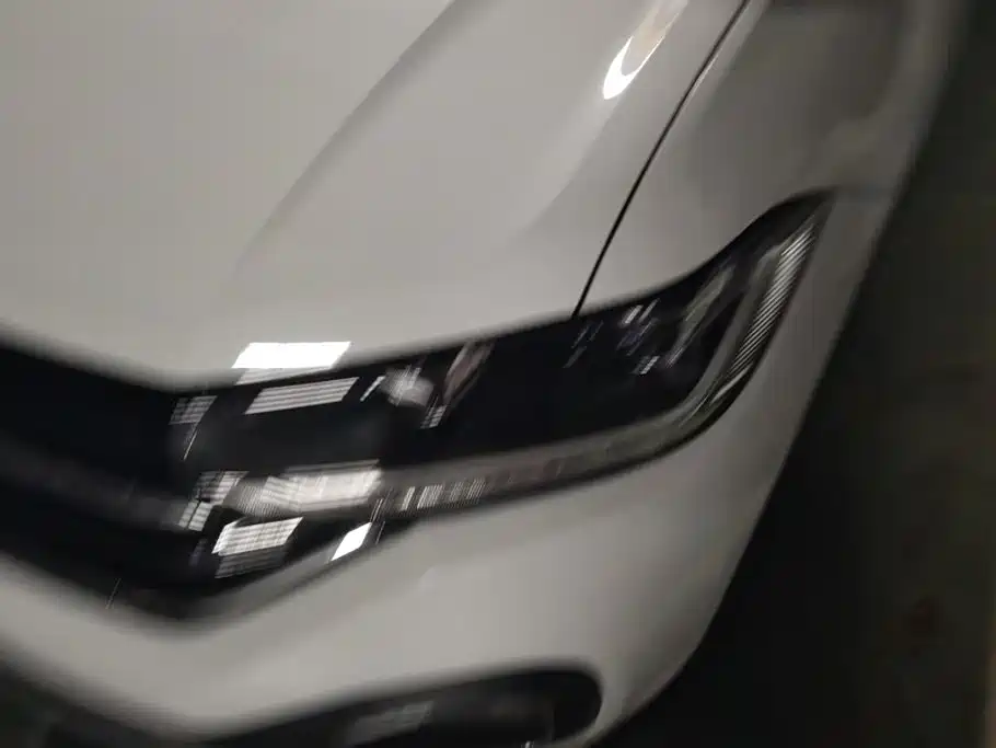 Volkswagen Explore The Shadows 2021
