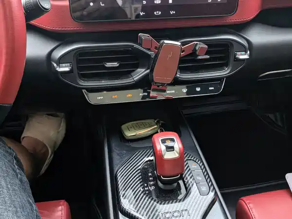 Geely ICON 2020
