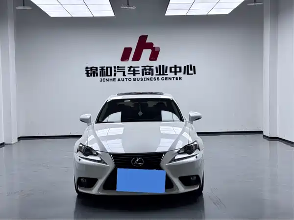 Lexus IS 2014