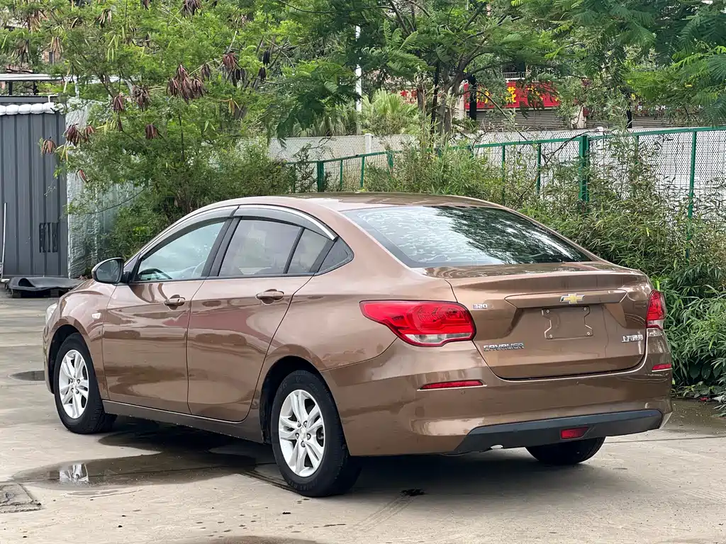 Chevrolet Cavalier 2018 — фото 4