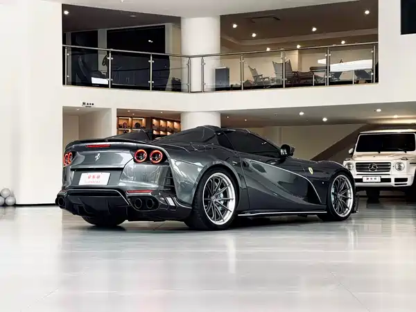 Ferrari 812 2020