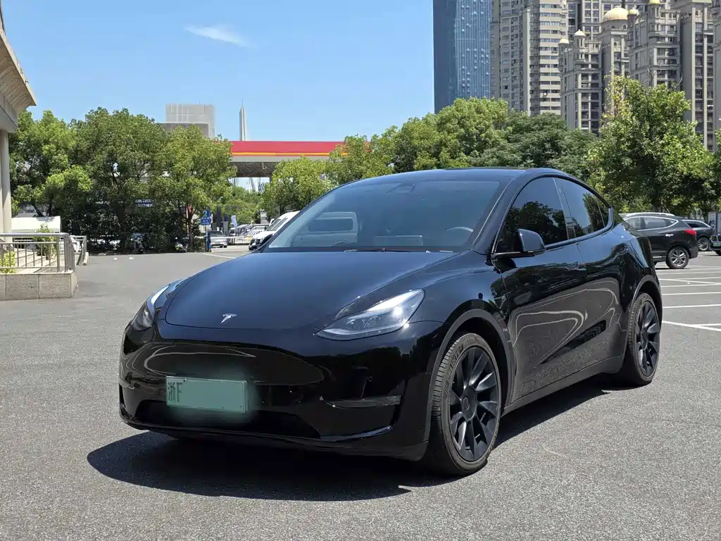 Tesla Model Y 2022 — фото 1