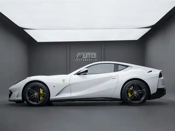 Ferrari 812 2017