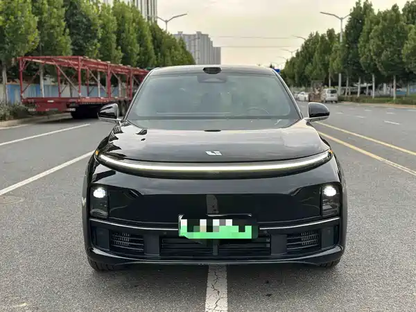 Li Auto L7 2025