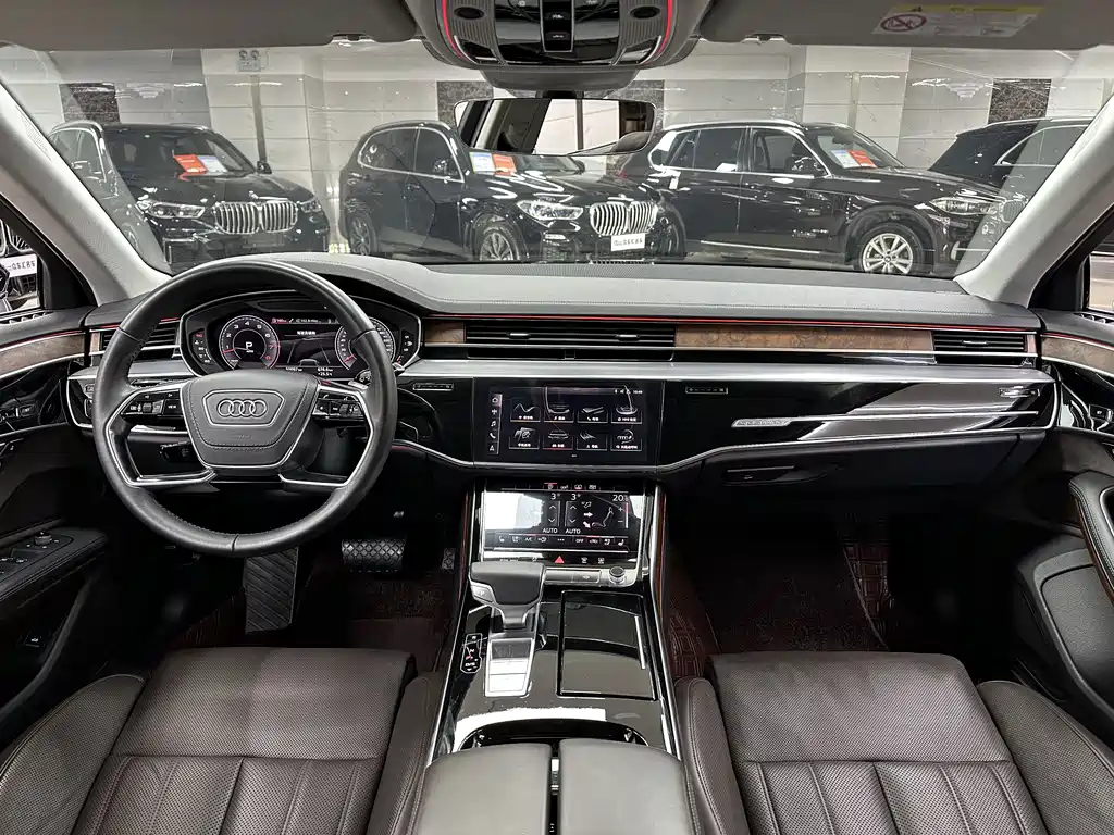 Audi A8 2019 — фото 13