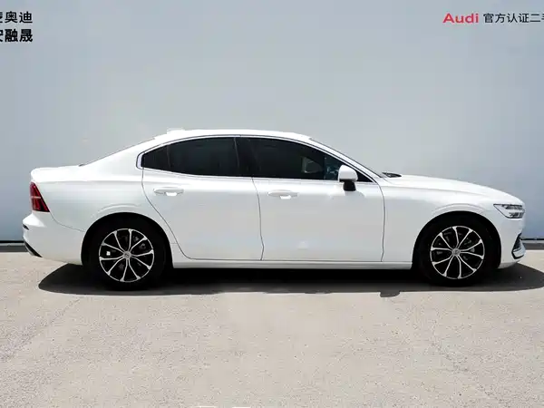 Volvo S60 2021
