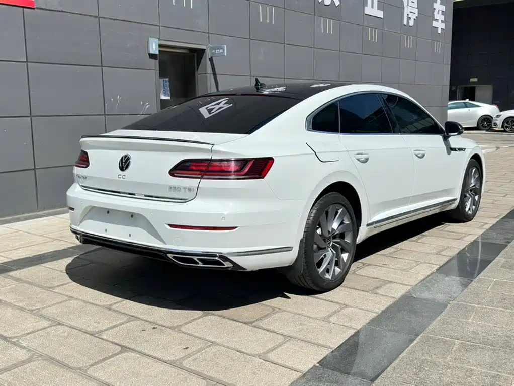 Volkswagen CC 2022 — фото 11