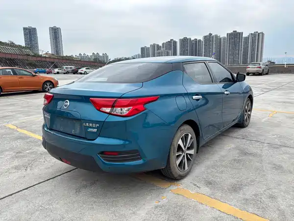 Nissan Bluebird 2018