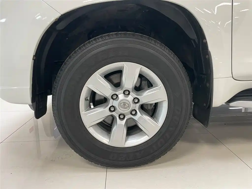 Toyota Prado 2016 — фото 30