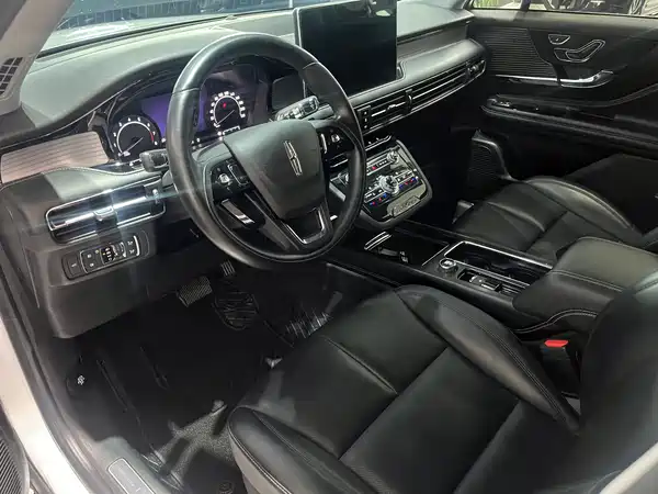 Lincoln Corsair 2021