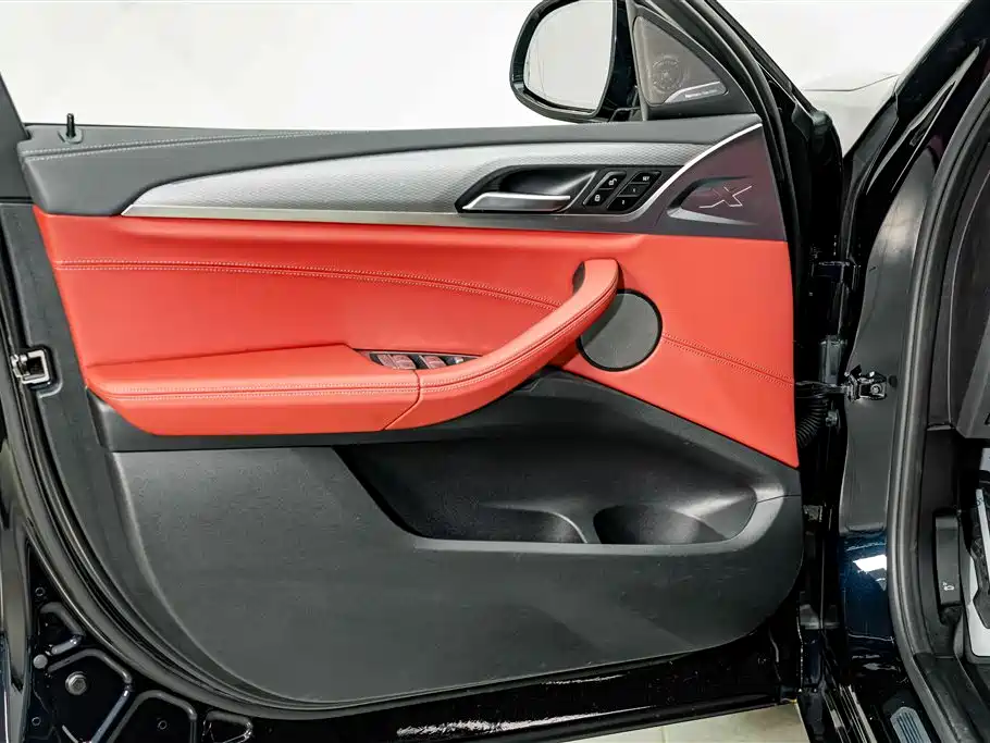 BMW X4 2021 — фото 17