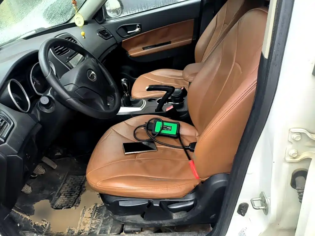GAC Motor Trumpchi GS5 2015 — фото 15