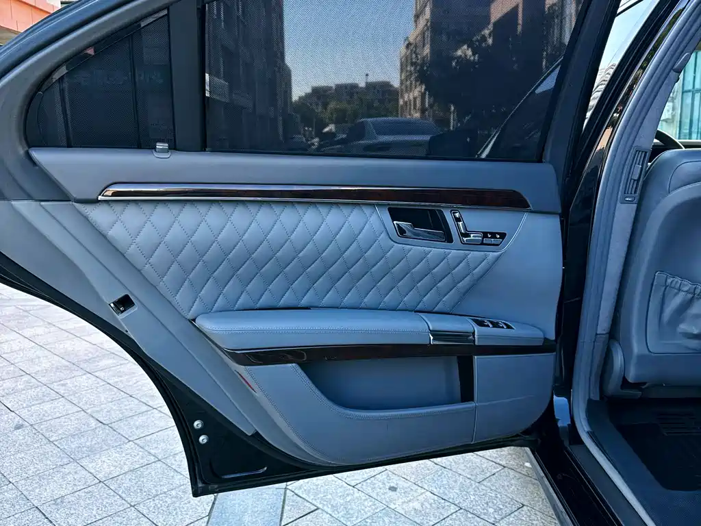 Mercedes-Benz S-Class AMG 2009 — фото 11