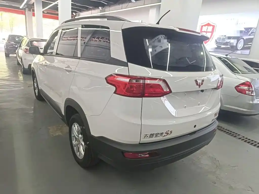 Wuling Hongguang S3 2019 — фото 5