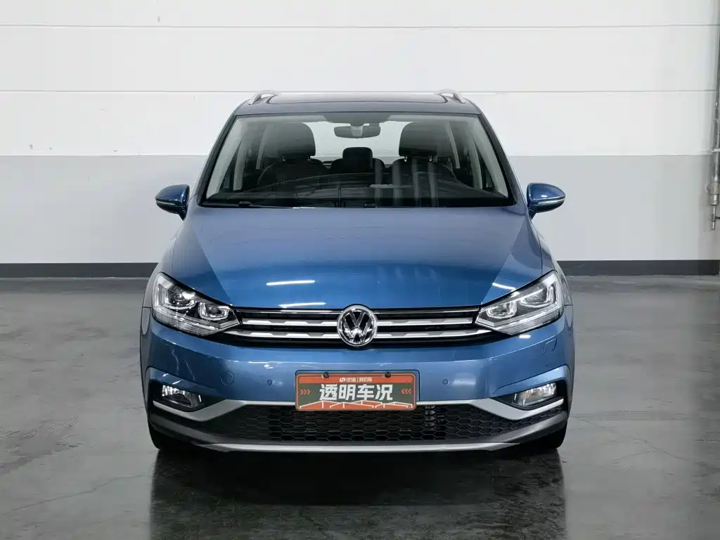Volkswagen Touran 2021 — фото 3