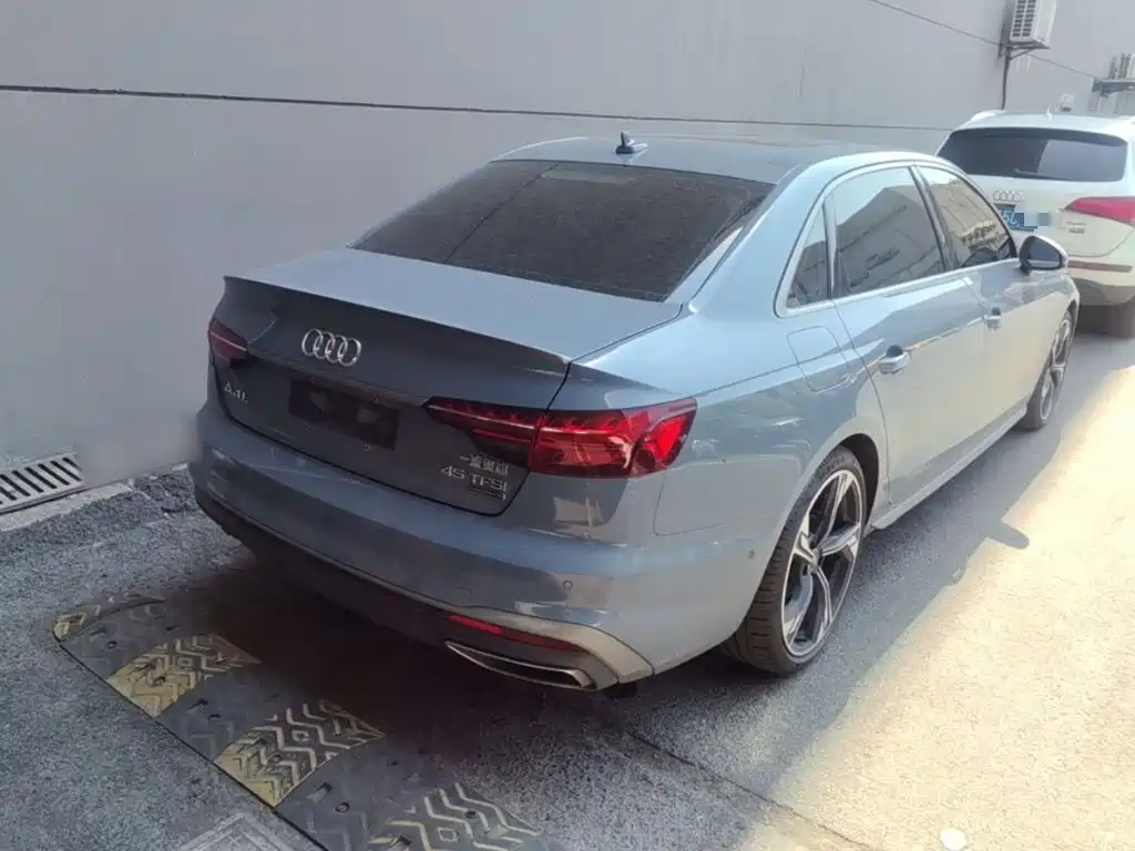 Audi A4L 2022