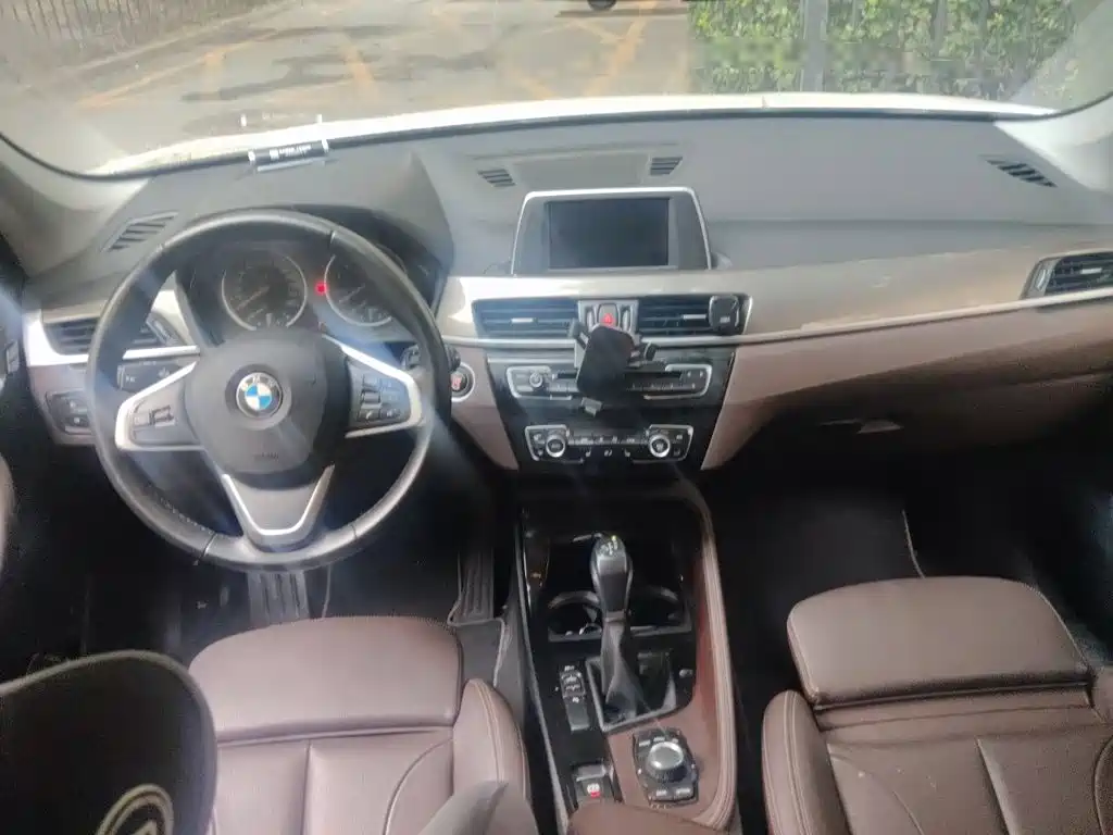 BMW X1 2018 — фото 10