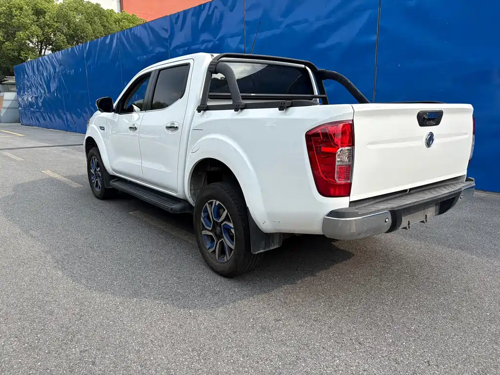 Dongfeng Ruiqi 6 New Energy 2023 — фото 8