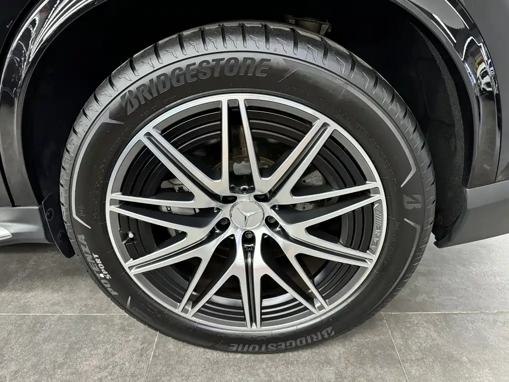 Mercedes-Benz GLC AMG 2024 — фото 31
