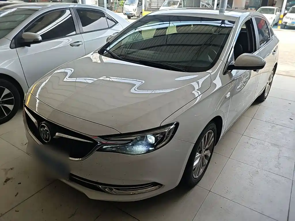 Buick Excelle 2020 — фото 1