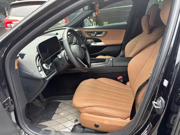 Mercedes-Benz E-Class 2025