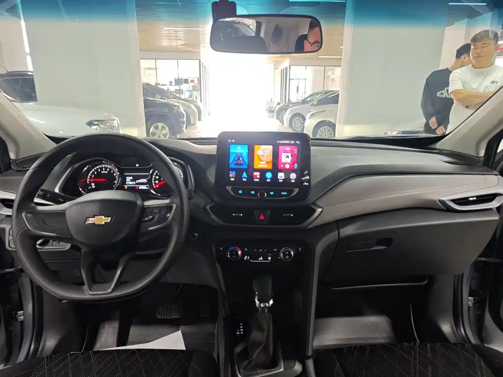 Chevrolet Volando 2019 — фото 11