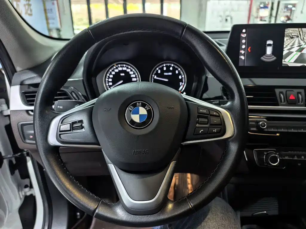 BMW X1 2022 — фото 12