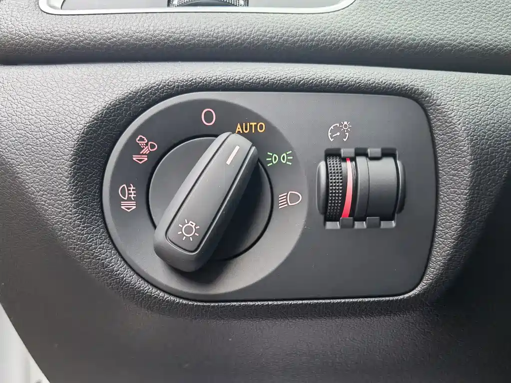 Audi Q3 2017 — фото 14