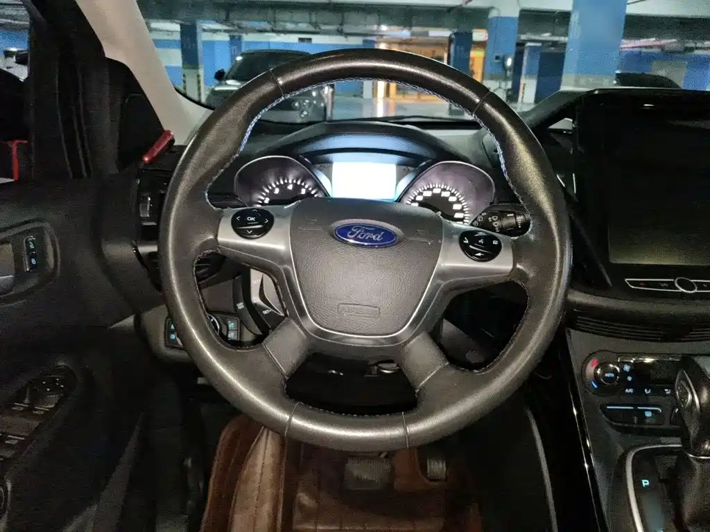 Ford Kuga 2016 — фото 3