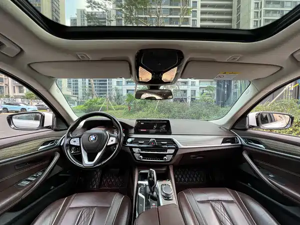 BMW 5 Series 2020