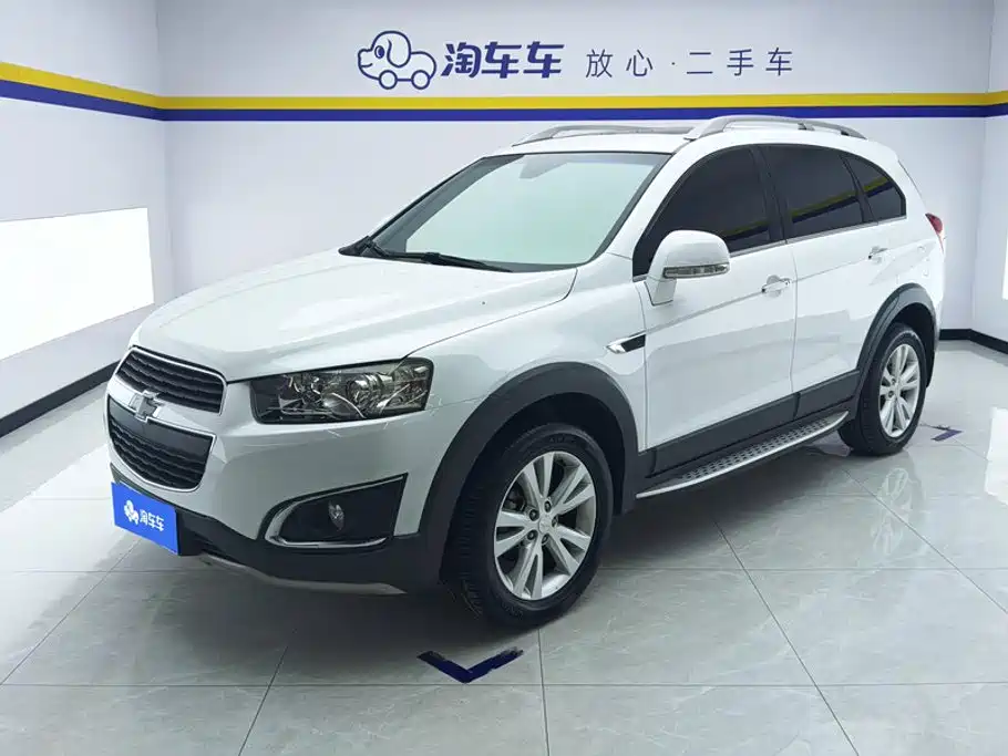 Chevrolet Captiva 2017 — фото 1