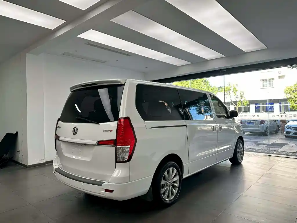 Dongfeng Fengxing CM7 2018 — фото 9