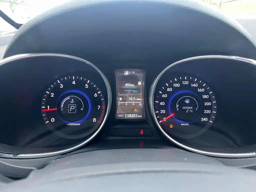 Hyundai Santa Fe 2015 — фото 31