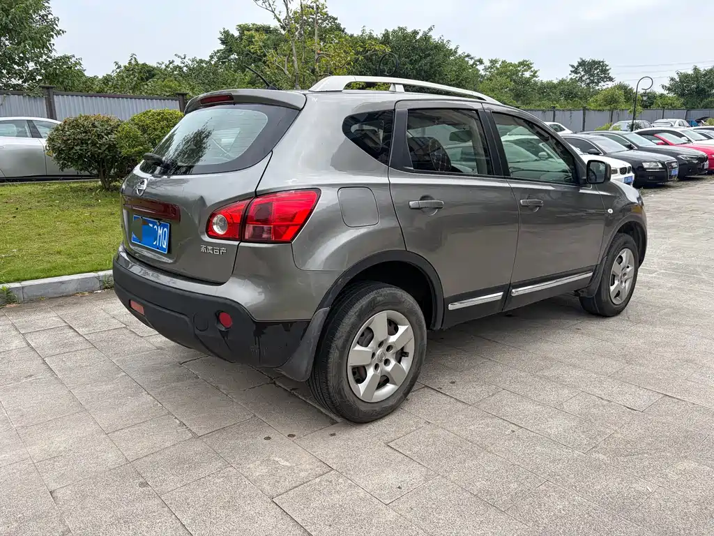 Nissan Qashqai 2011 — фото 10