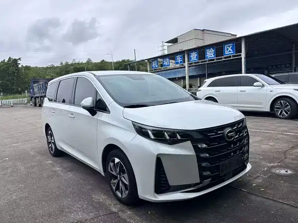 GAC Trumpchi M6 2022