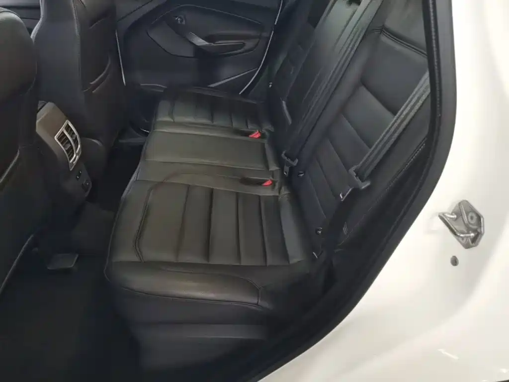 Ford Kuga 2018 — фото 13