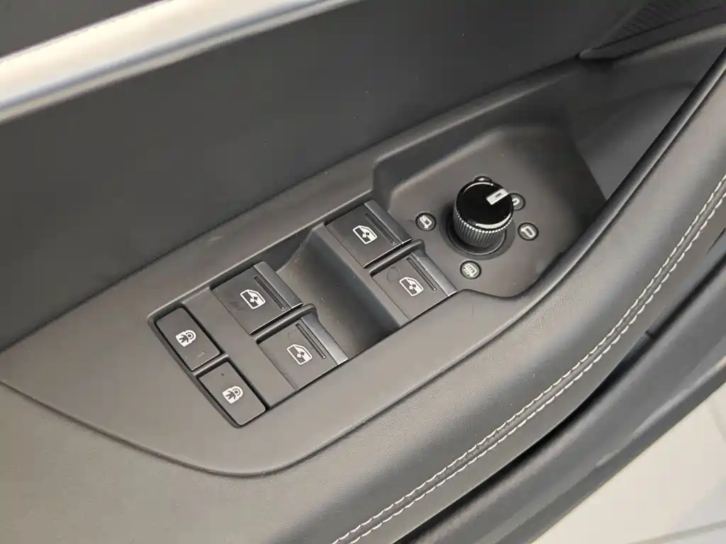 Audi A6L 2021 — фото 10