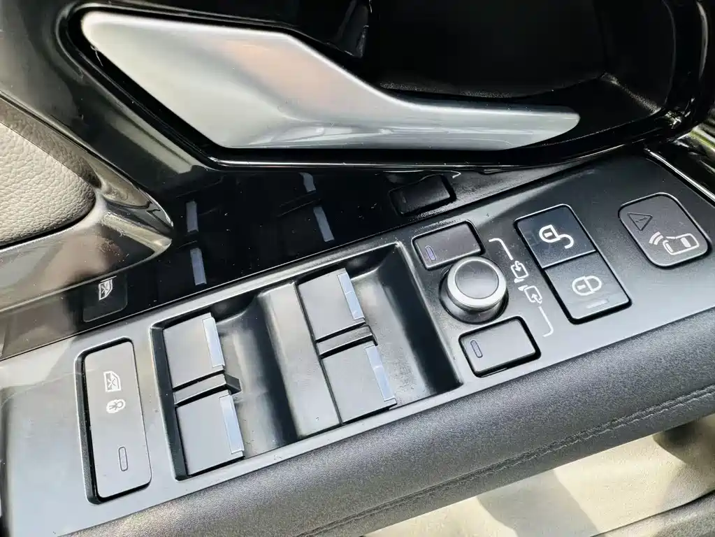 Land Rover Evoque 2020 — фото 20
