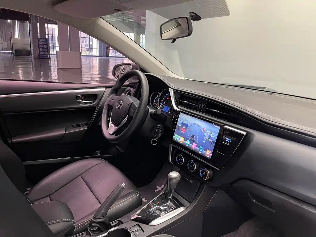 Toyota Corolla 2018 — фото 26