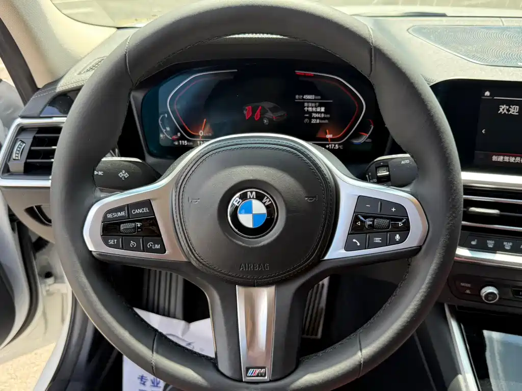 BMW 3 Series 2022 — фото 13
