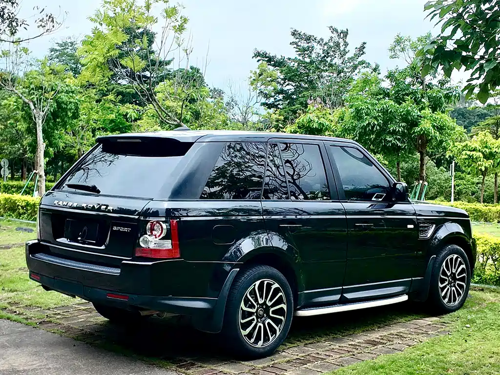 Land Rover Range Rover Sport 2011 — фото 28