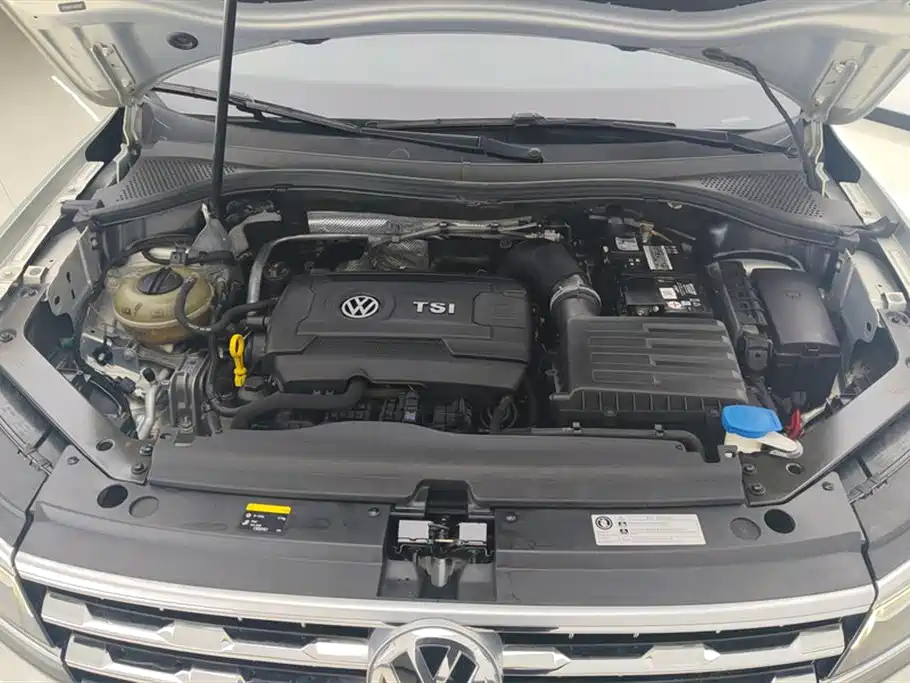 Volkswagen Tiguan L 2018 — фото 10