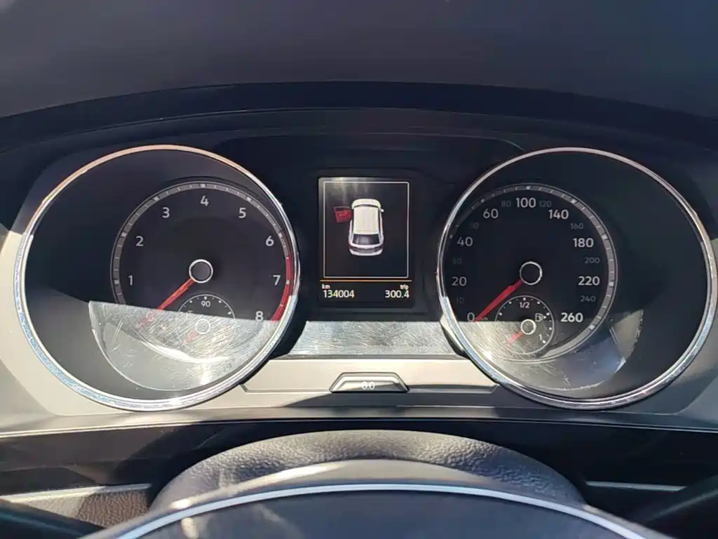 Volkswagen Tiguan L 2018 — фото 12