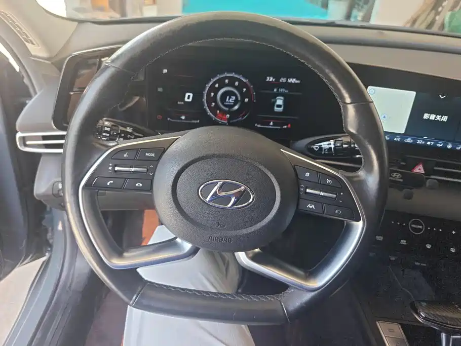 Hyundai Elantra 2021 — фото 15