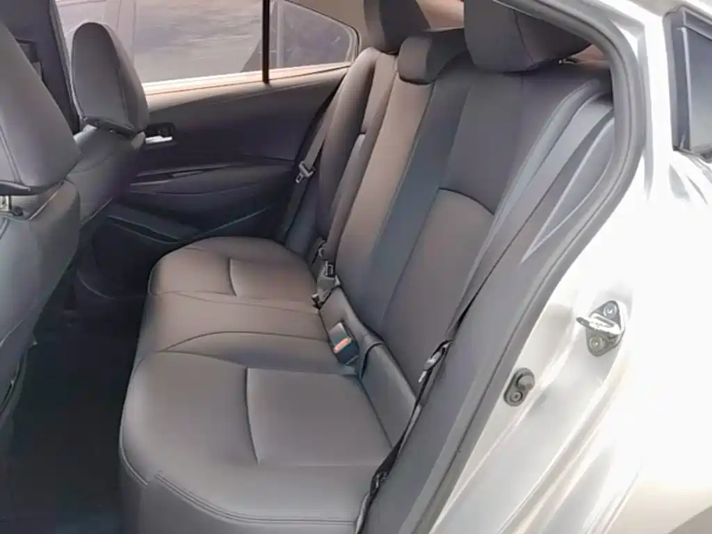 Toyota Corolla 2021 — фото 17