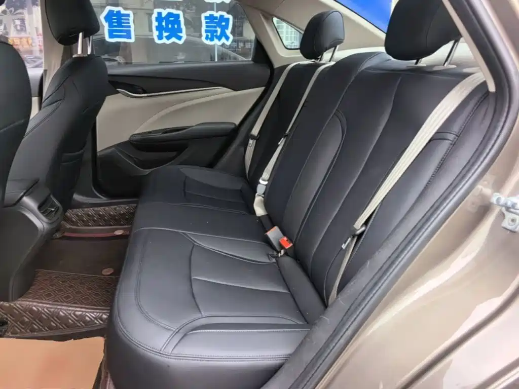 Buick Excelle 2017 — фото 17