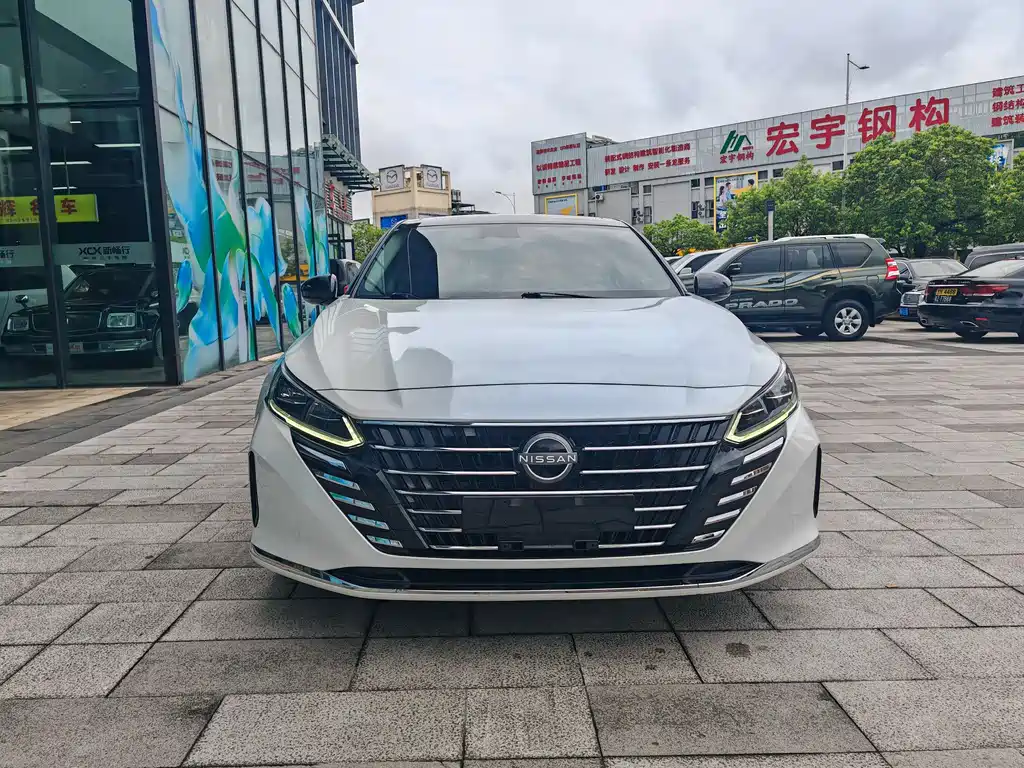 Nissan Teana 2023