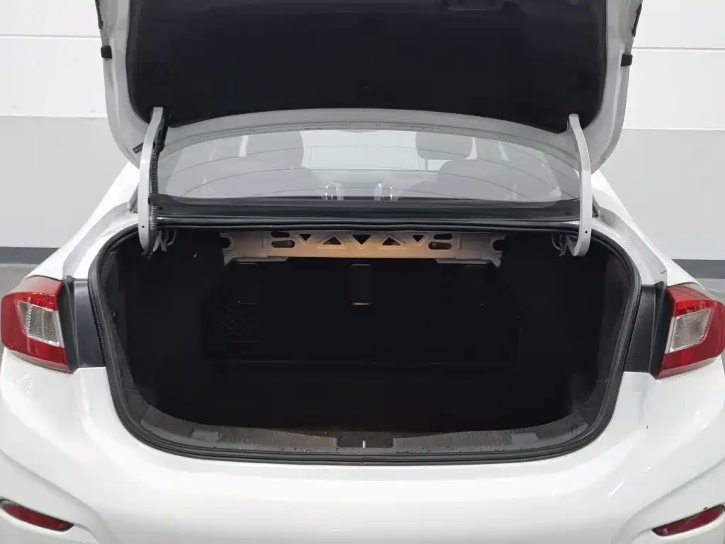 Chevrolet Cruze 2018 — фото 16