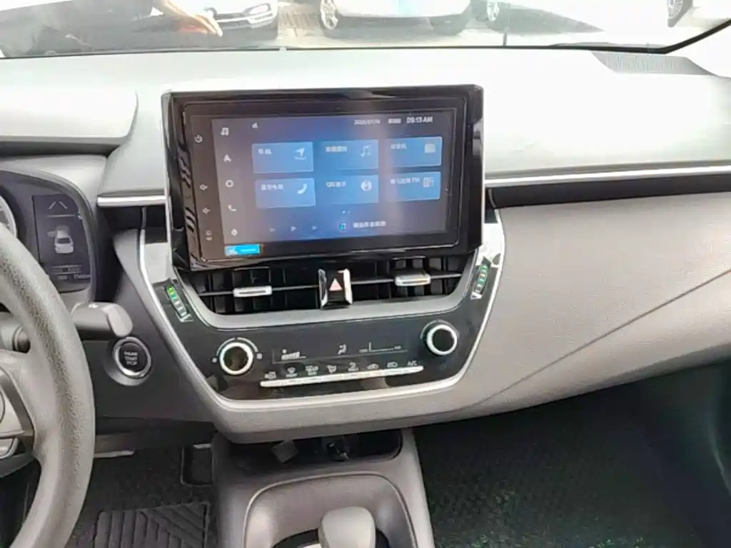 Toyota Corolla 2021 — фото 13
